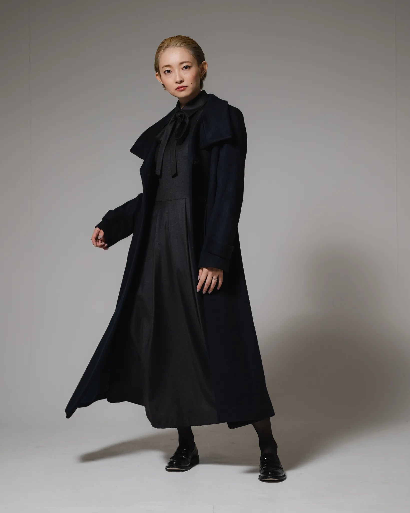 YUUGA Named collection Void MTR ピュアカシミヤ スタンドカラーコート